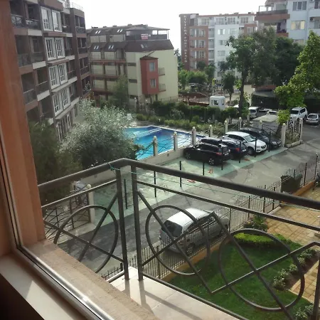 Lazur Апартамент