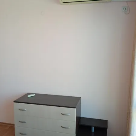 Lazur Равда