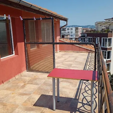Apartment Lazur *
