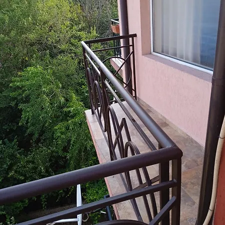 Apartment Lazur *