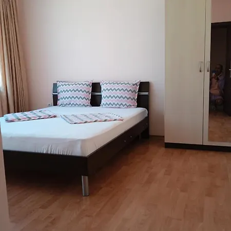 Apartment Lazur *