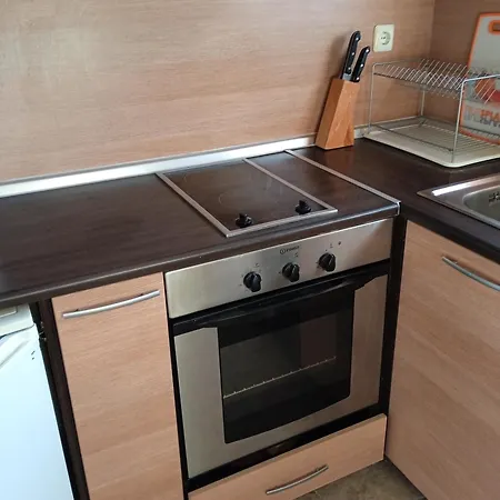 Lazur Apartment *