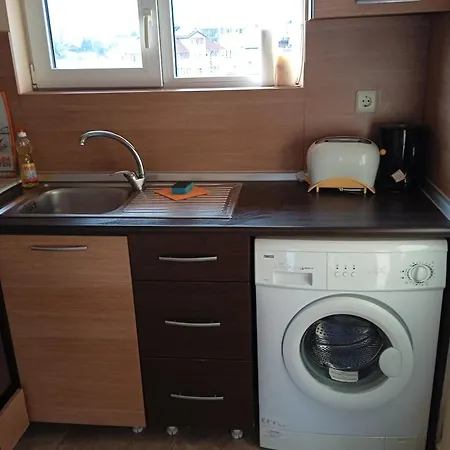 Lazur Apartment *